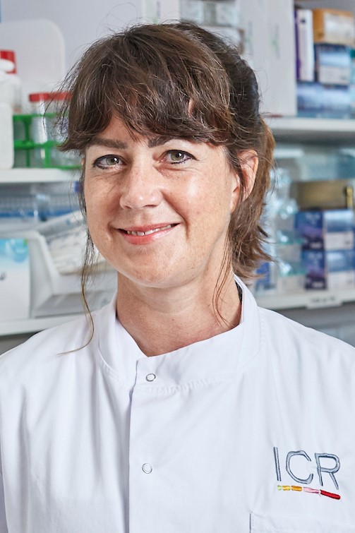 Photo © John Angerson.ICR researchersClare Turnbull Photo © John Angerson.
ICR researchers
Clare Turnbull